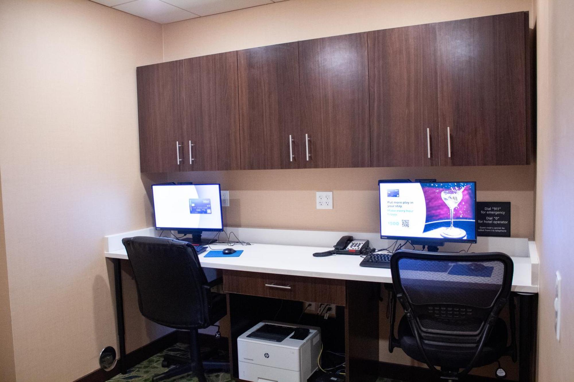 Hampton Inn & Suites Big Rapids, Mi Esterno foto